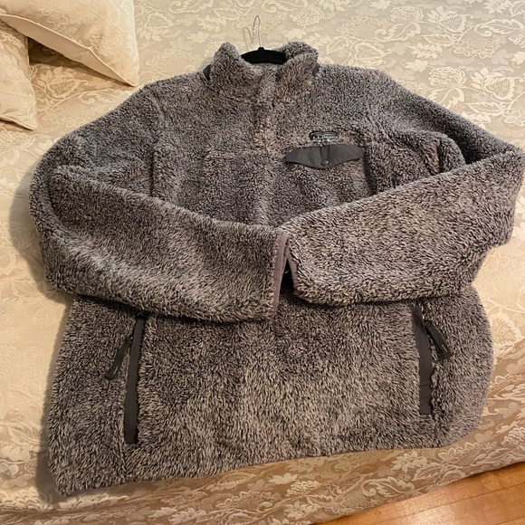 LL Bean Gray Fleece Pullover - Picture 2 of 7